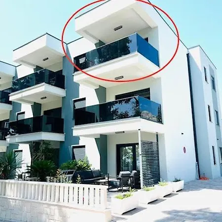 Apartment Marta Orebic Exterior photo