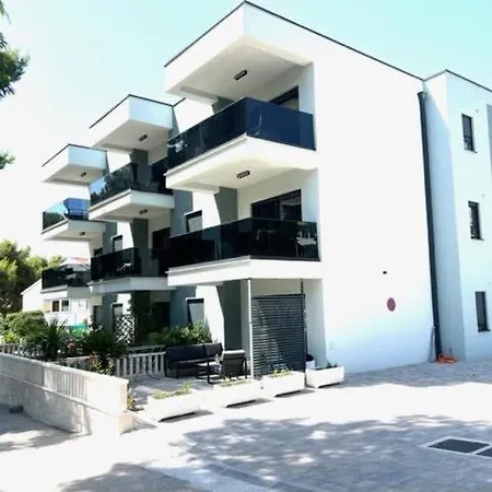 Apartment Marta Orebic Exterior photo